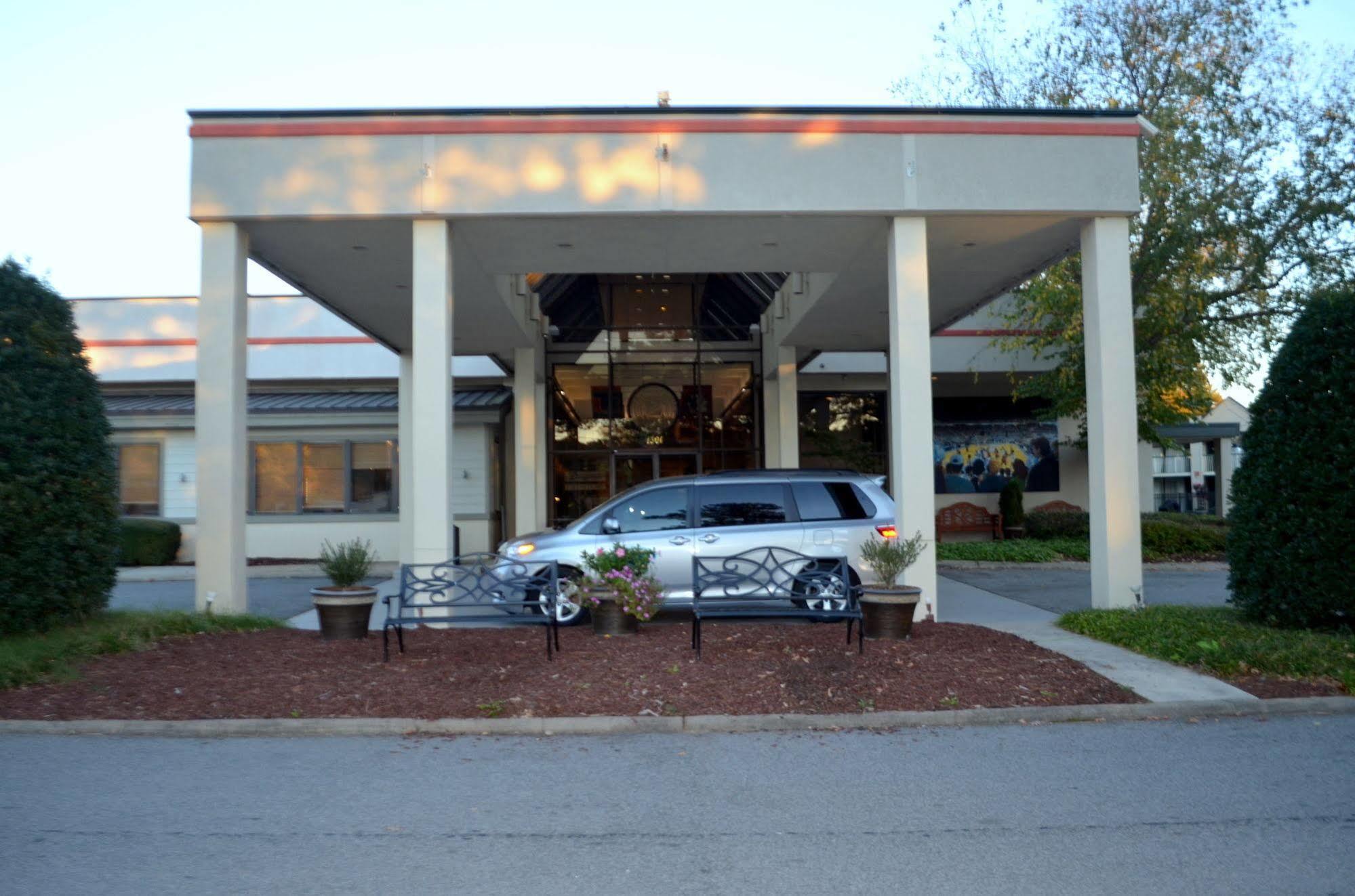 Chapel Hill University Inn Exteriör bild
